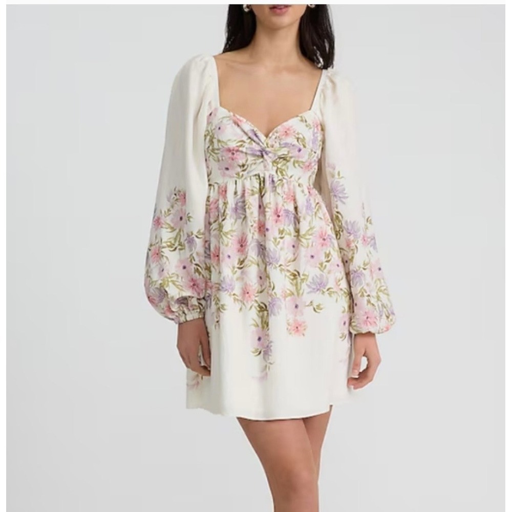 Express NWT Floral Sweetheart Floral Mini Dress Long Sleeve Party Wedding Guest